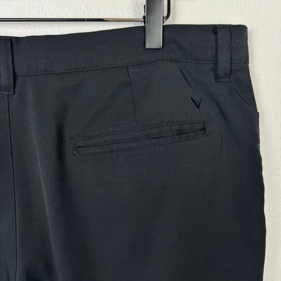 Callaway | Men's Black Hybrid Golf Button Closure Casual Shorts with Pockets - Picture 6 of 7